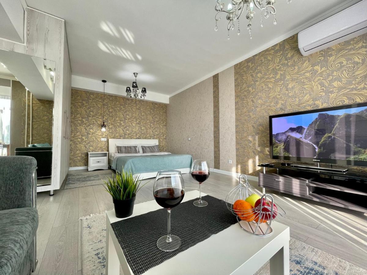 Apartment In The Heart Of The City Almaty Luaran gambar